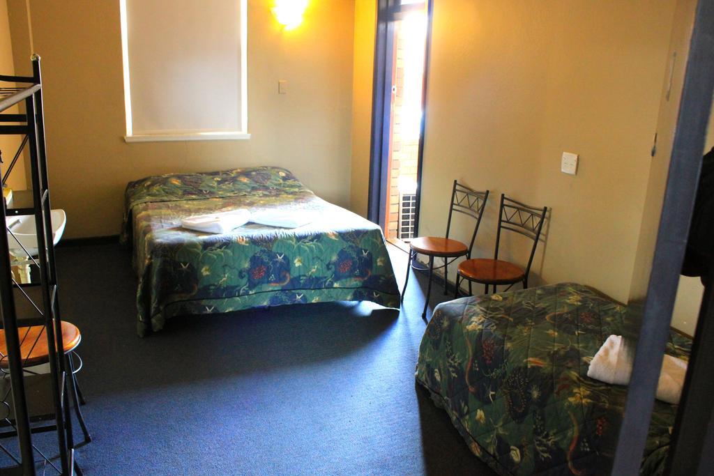 Belmore Hotel Мейтланд Стая снимка